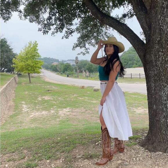 White linen maxi skirt - Picture 1 of 7